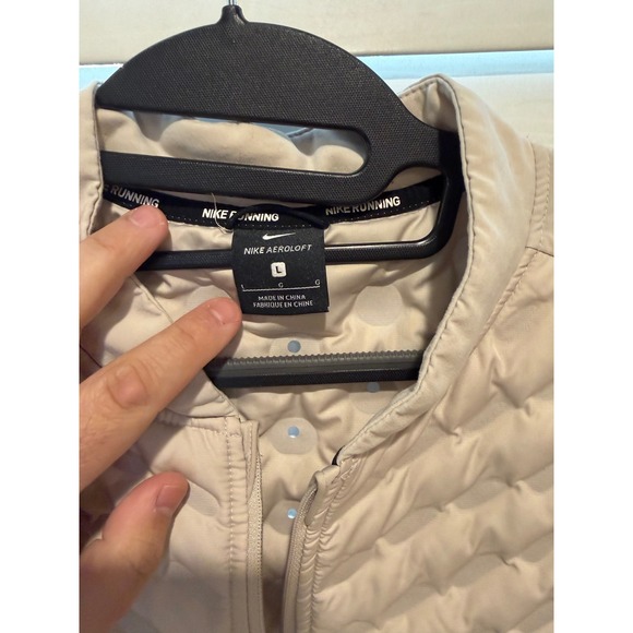 Nike Aeroloft Men's Golf Vest Size L Lightweight Quilted Down Puffer Tan - Picture 3 of 7